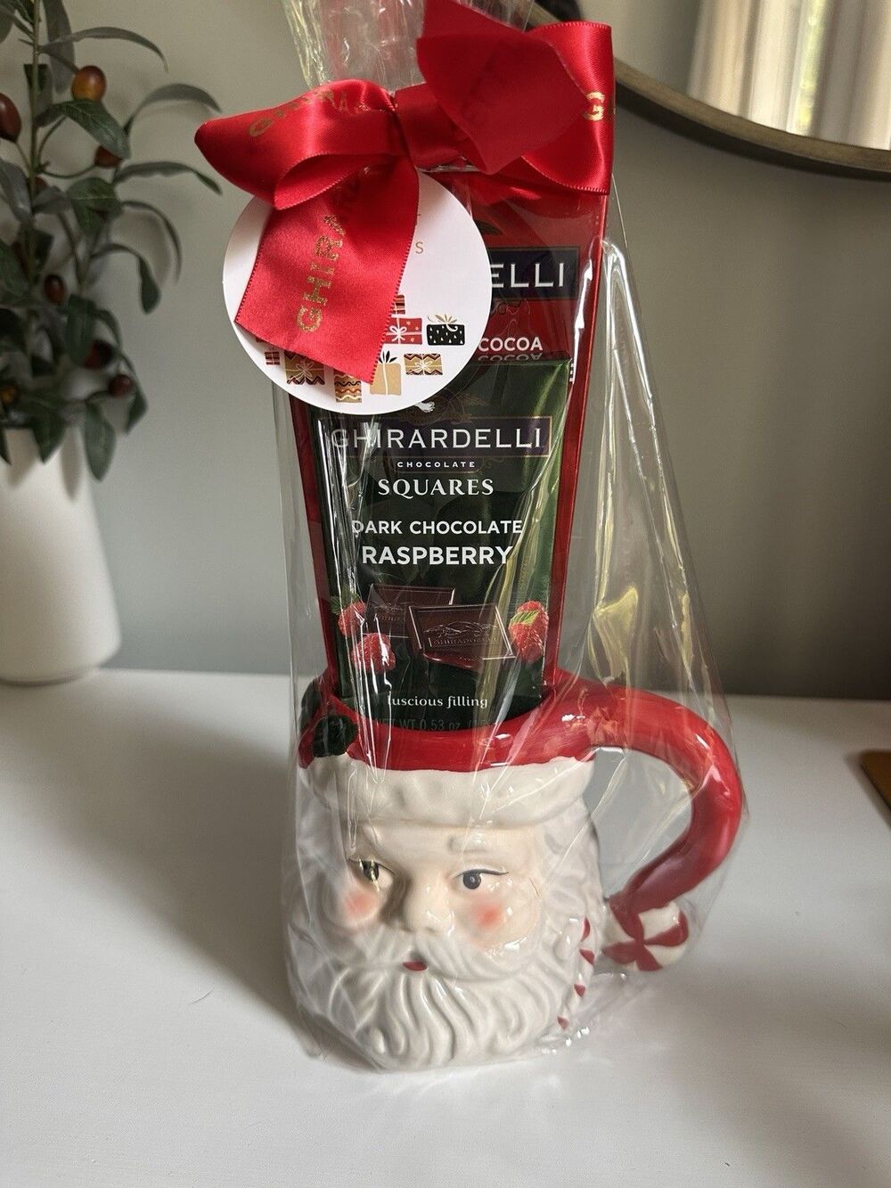 Ghirardelli Holiday Santa Ceramic Mug & Chocolate Gift Set Christmas Present New